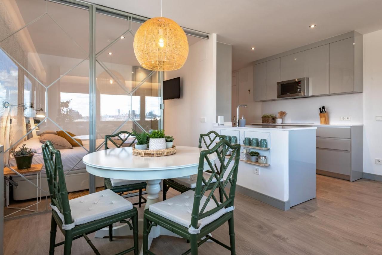 2 Bedrooms 1 Bathroom Furnished - Justicia - Incredible Views - Mintystay Madrid Exterior foto